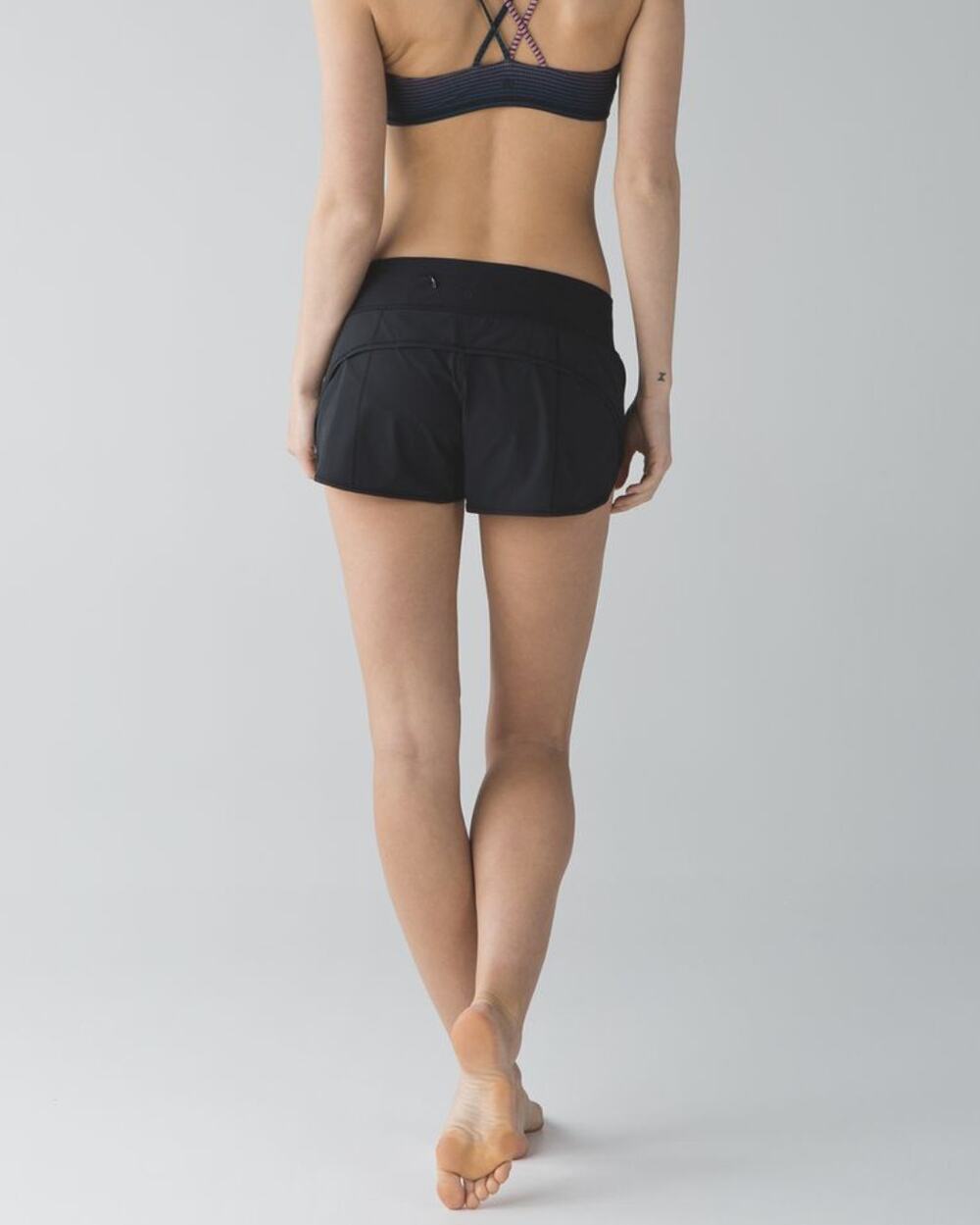 Lululemon Black H20 Speed Shorts Size 4 S Small